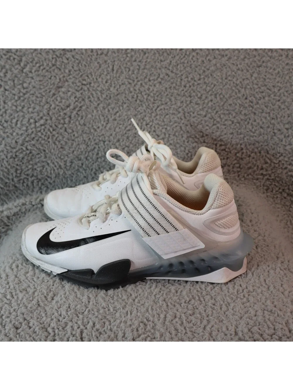 Nike Savaleos White Weightlifting Training sz 4.5 CV5708-100